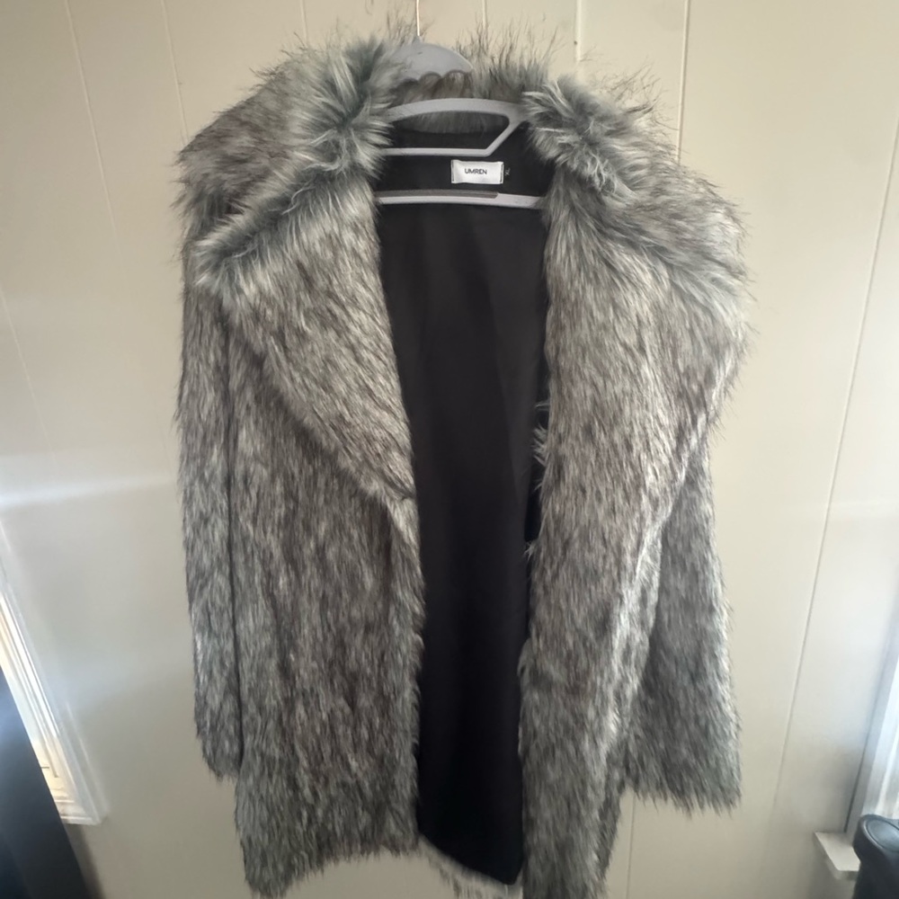Lanvin Silver Gray Faux Fur Coat with Plush Collar